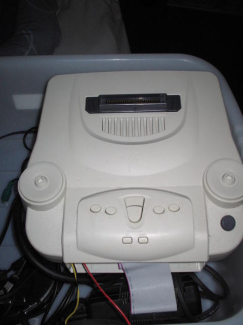 V64 - Backup unit for N64